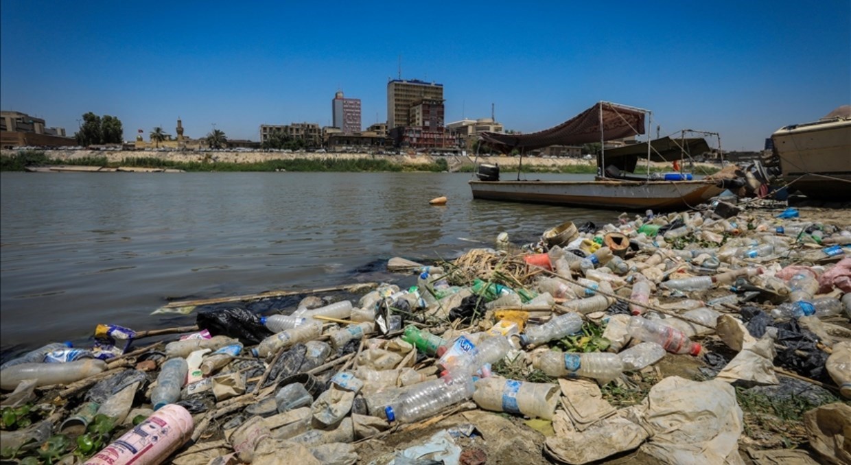 b4845bfa-e5c7-4f40-a14f-20eff106e4f7