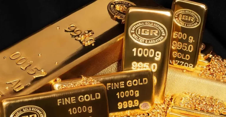أسعار الذهب تتراجع عالميًا بعد تسجيلها مستوى قياسي غير مسبوق 1761022399262