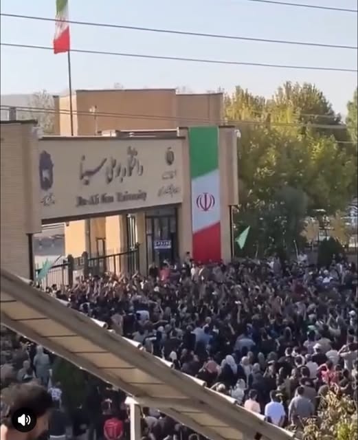 احتجاجات طلبة همدان.. فساد المسؤولين العراقيين يهدد مصير الطلبة في إيران c3a7deee8b_99