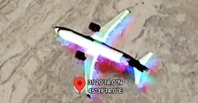 1764449735403