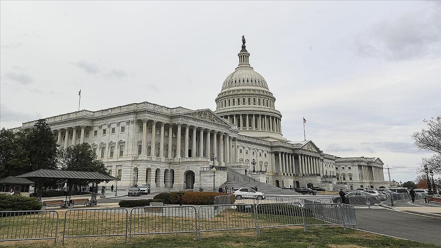 الولايات المتحدة تدق ناقوس الخطر.. الحكومة تتستر على نفوذ الجماعات المسلحة thumbs_b_c_50fe462ae01ea69e6eff86c52ce6cb96