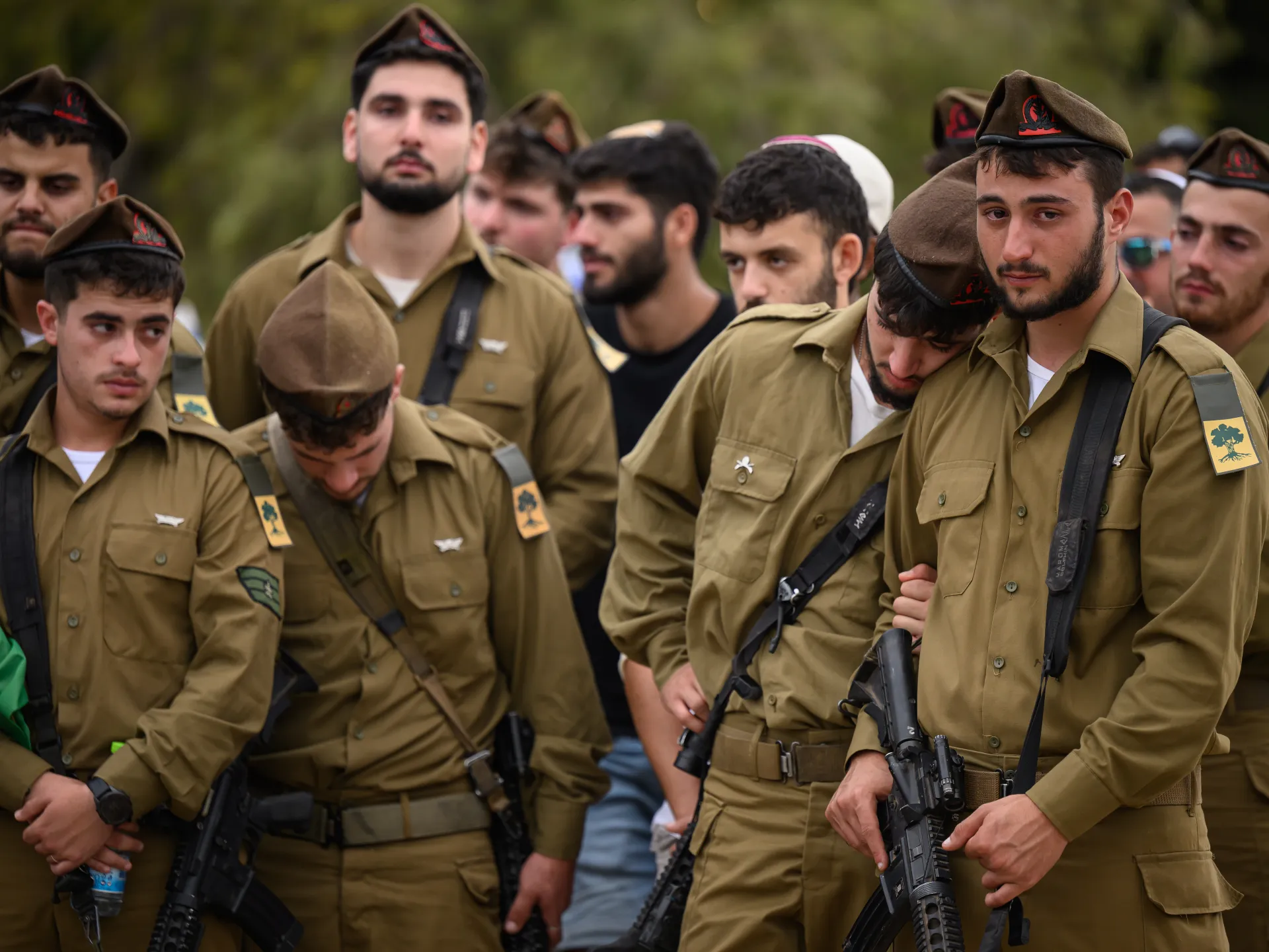 2177105213-1728486470