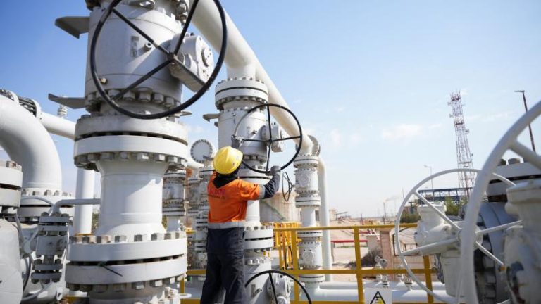 2026-03-04T104057Z_1674207822_RC2JXJALER0D_RTRMADP_3_IRAN-CRISIS-IRAQ-OIL