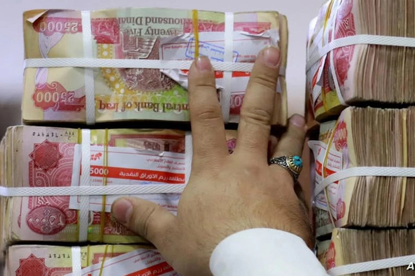مع تراجع الصادرات النفطية وتحول العجز الى "مزمن وفعلي" .. العراق يواجه اخطر أزمة مالية في تاريخه 175713070368bbafcf1dfa6